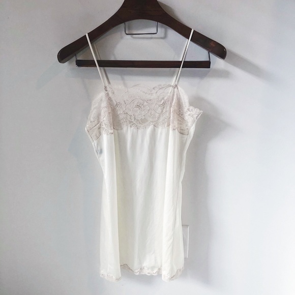 VINTAGE SATIN LACE SLIP DRESS - Picture 2 of 4